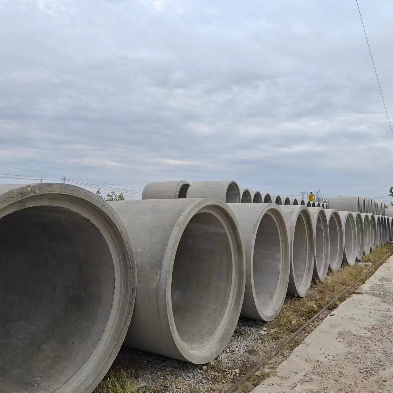武汉大口径水泥管产品图片
